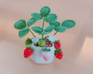 strawberry pot crochet pattern