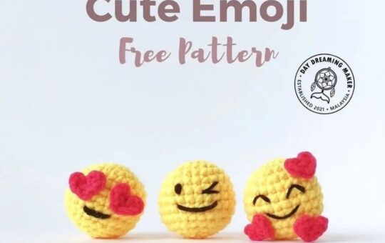 cute emoji crochet pattern