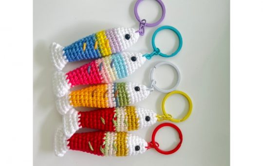 fish crochet pattern as a keychain