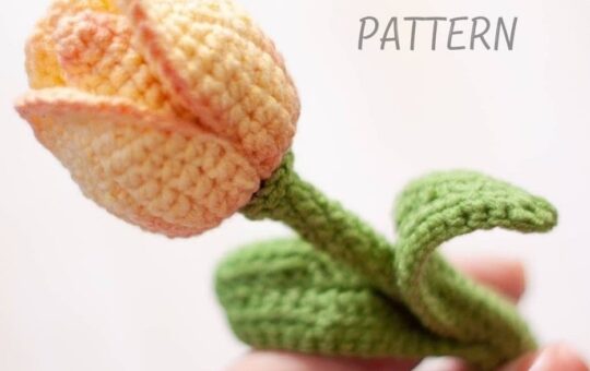 flower crochet pattern in hand