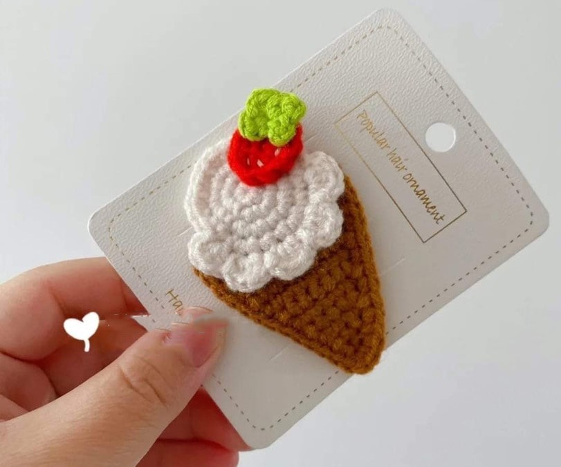 Strawberry ice cream hair clip crochet pattern