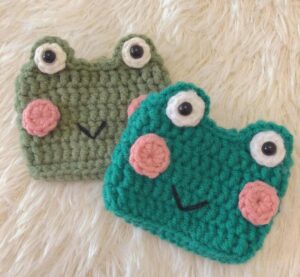 frog pickpocket crochet pattern