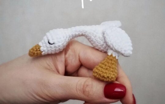 swan crochet pattern