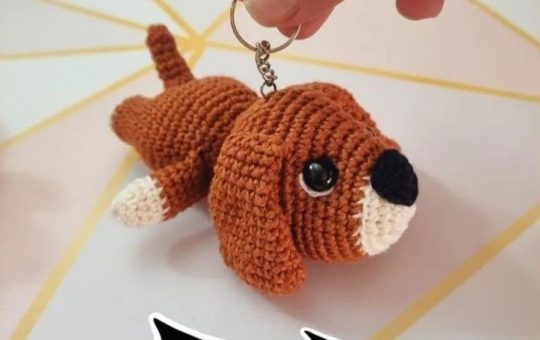 Free Dog keychain crochet pattern