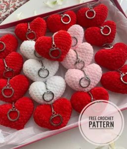 free heart keychains pattern
