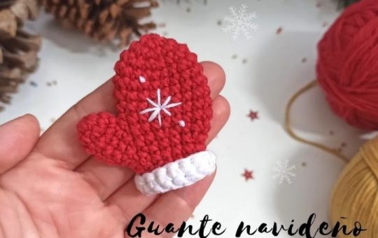 Christmas Gloves knitting pattern