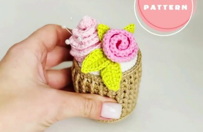 Cupcake crochet pattern