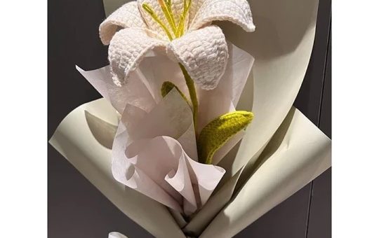 Free Lily crochet