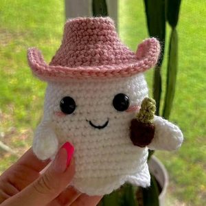 Little Ghost wearing cowboy hat pattern
