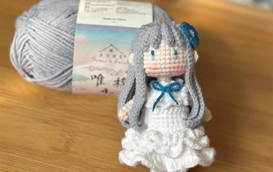 Blue hair girl crochet pattern