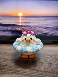 Duck go swimming pattern