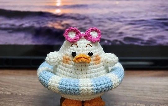 Duck go swimming pattern