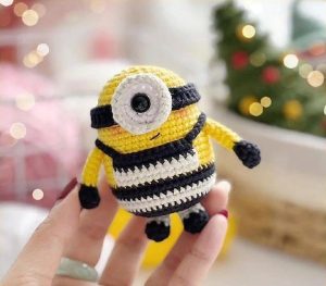 free cute Minion pattern