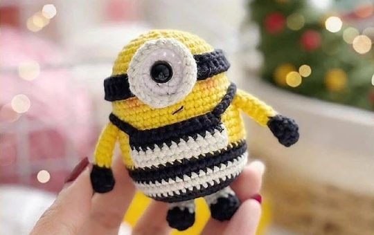 free cute Minion pattern