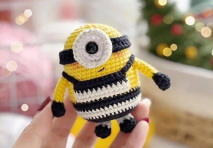 free cute Minion pattern