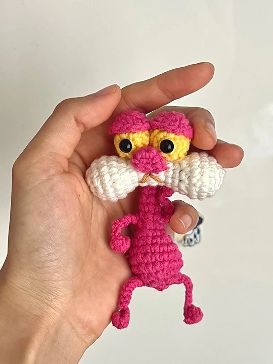 Funny Pink Panther crochet pattern