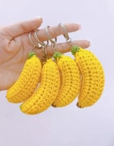 Banana keychain pattern
