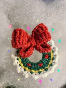 Christmas Laurel Wreath pattern