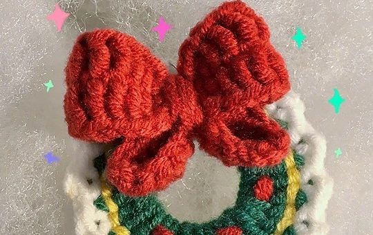 Christmas Laurel Wreath pattern
