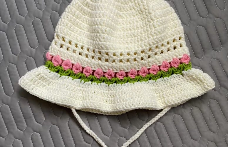 Crochet Tulip bucket hat