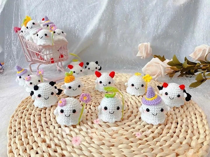 Halloween baby Ghost pattern