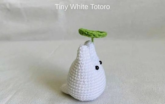 tiny white Totoro pattern