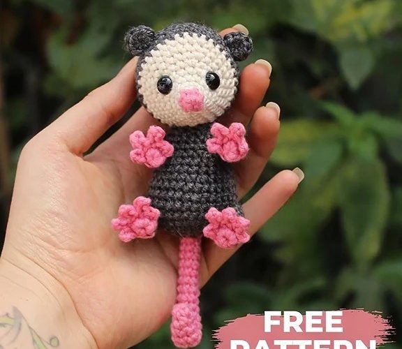 Cute Baby Opossum crochet pattern