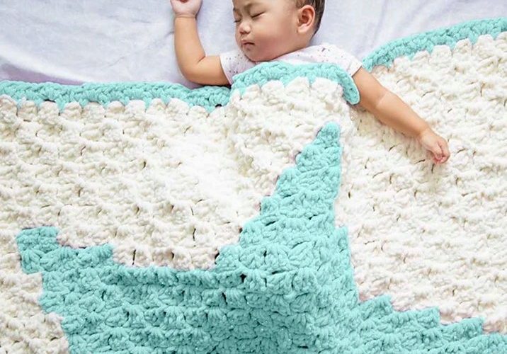 Crochet c2c big star baby blanket