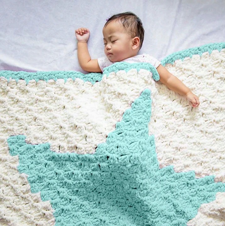 Crochet c2c big star baby blanket