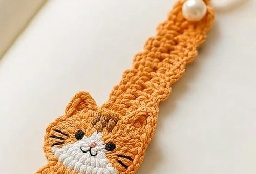 Crochet Cat bookmark pattern
