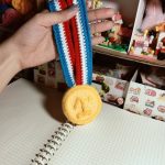 Free Medal crochet pattern